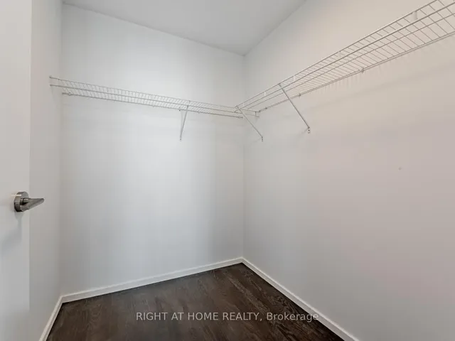 Additional image 16 of 8 charlotte St Unit 1603