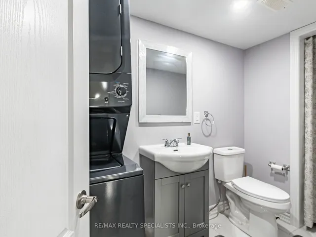 Additional image 31 of 26 Lloyd Cres