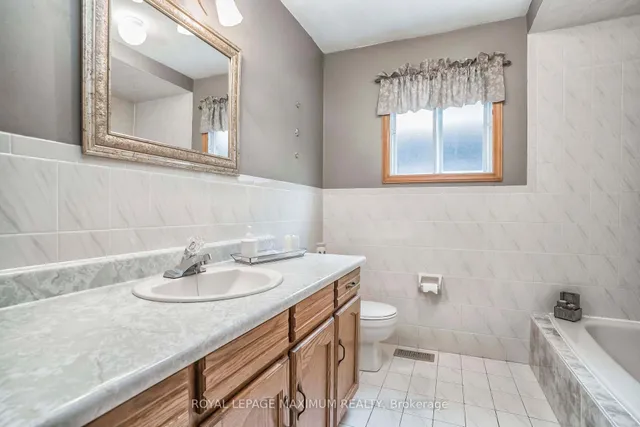 Additional image 26 of 637 Caledonia Rd