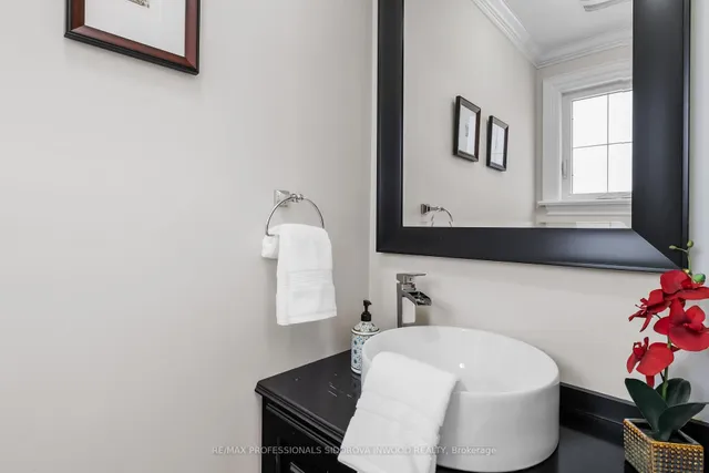 Additional image 38 of 6 Grenadier Hts