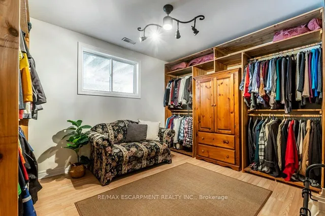 Additional image 38 of 62 Spadara Dr
