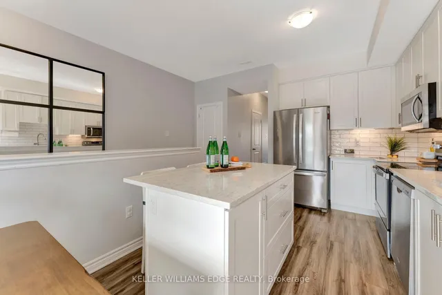 Additional image 13 of 383 Dundas St Unit 3