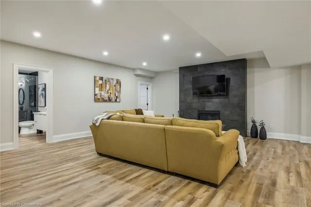 Additional image 40 of 60 Garden Ave