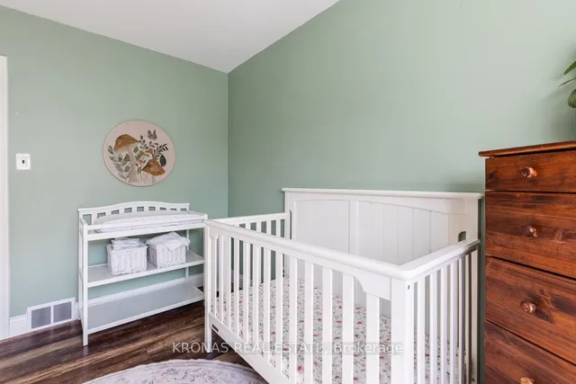 Additional image 22 of 31 Durham Rd