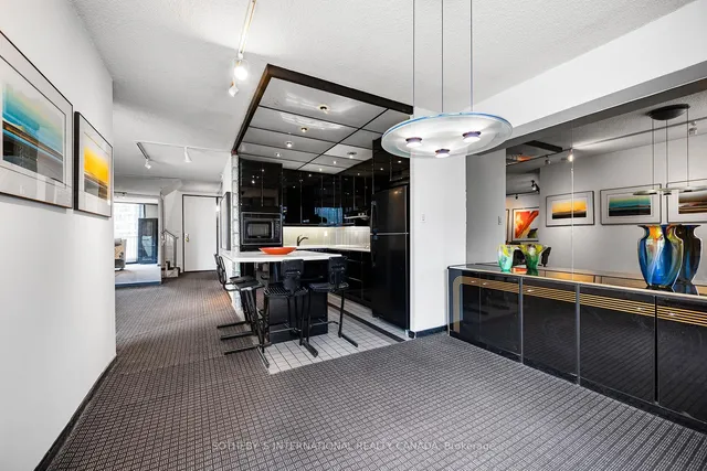 Additional image 12 of 33 Harbour Sq Unit 1008