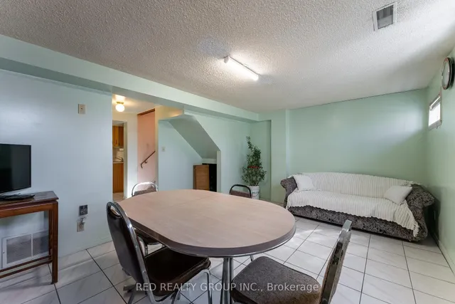 Additional image 38 of 532 Westmount Ave