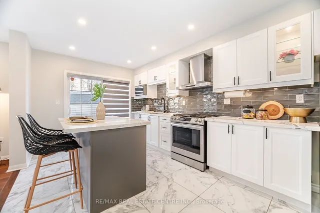 Additional image 17 of 1565 Evans Terr