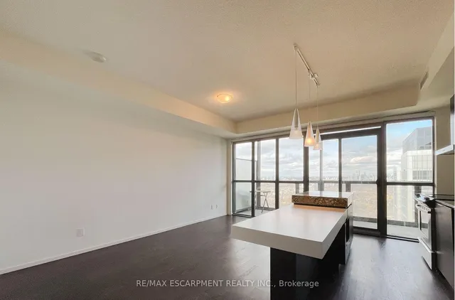 Additional image 7 of 101 Charles St Unit 2809