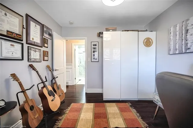 Additional image 18 of 41 Felker Cres