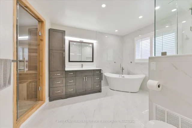 Additional image 21 of 33 Hartford Tr