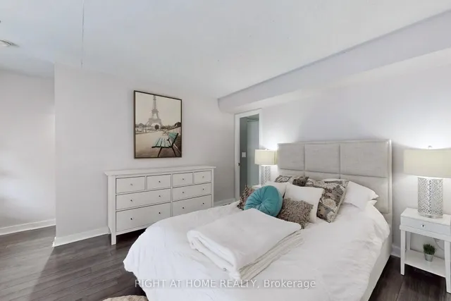 Additional image 29 of 255 Richmond St Unit 401