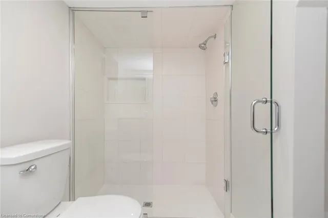 Additional image 24 of 42 Cameron Ave