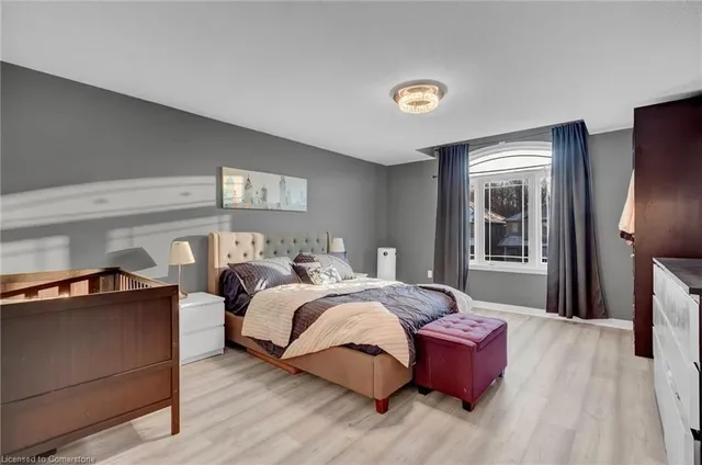 Additional image 17 of 158 Kinsman Dr