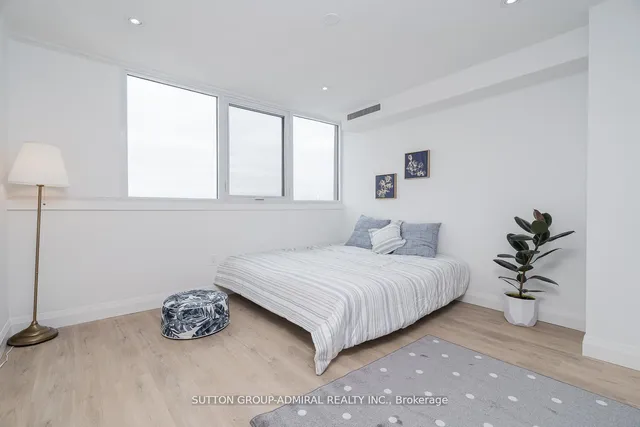 Additional image 18 of 150 Neptune Dr Unit PH05