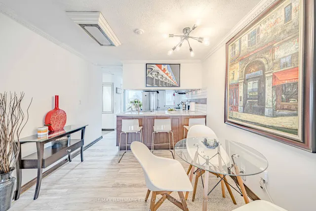 Additional image 16 of 882 Weston Rd