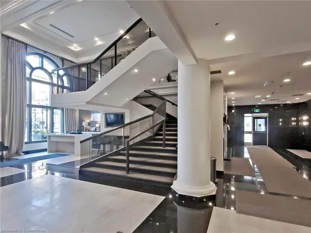 Additional image 5 of 112 King St Unit 606