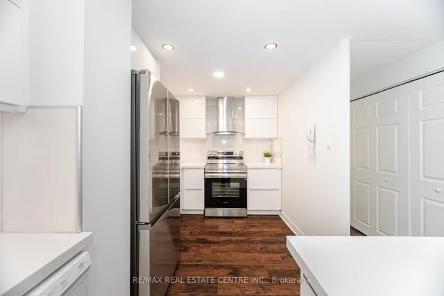 Additional image 13 of 299 Mill Rd Unit 409