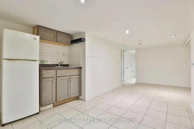 Additional image 13 of 659 Vaughan Rd