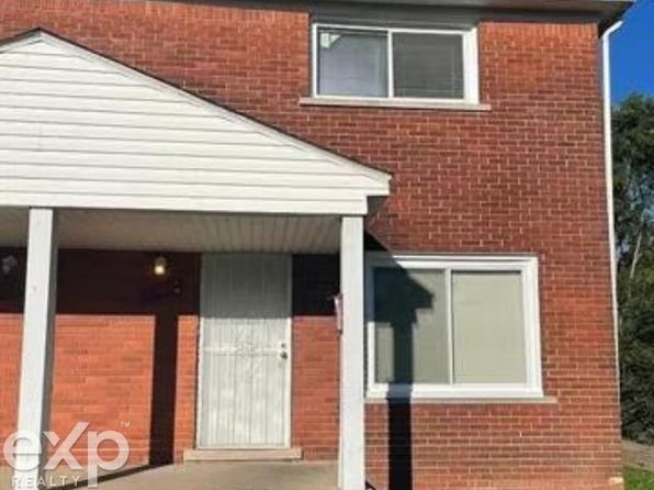 9521 Brace St, Detroit, MI 48228