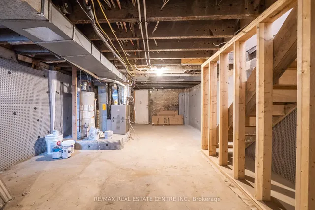 Additional image 41 of 589 St Clarens Ave