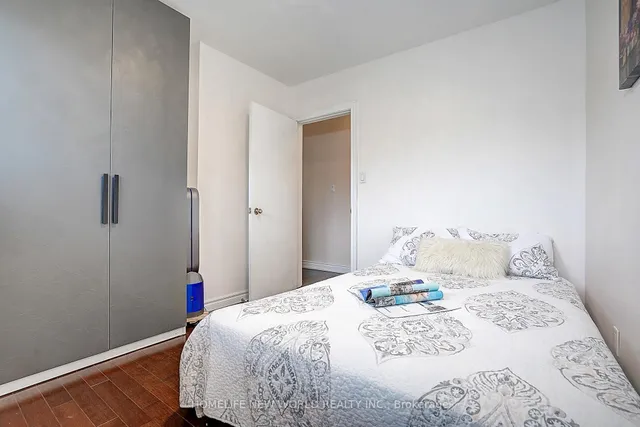 Additional image 27 of 29 McDairmid Rd