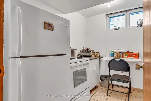 Additional image 41 of 217 La Rose Ave