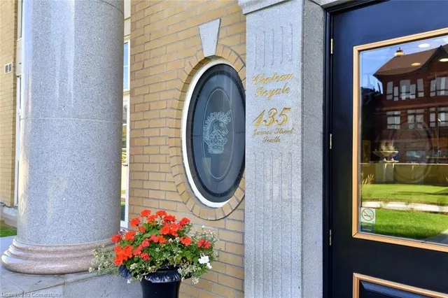 Additional image 3 of 135 James St Unit 502