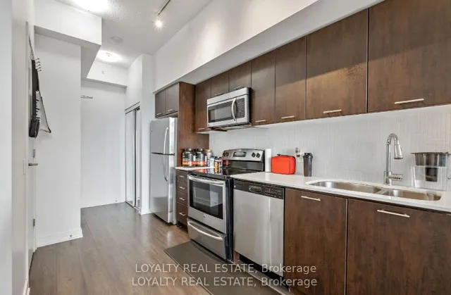 Additional image 6 of 2200 Lakeshore Blvd Unit 3006