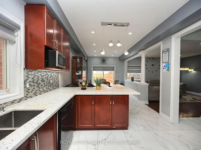 Additional image 11 of 33 Alice Spring Cres