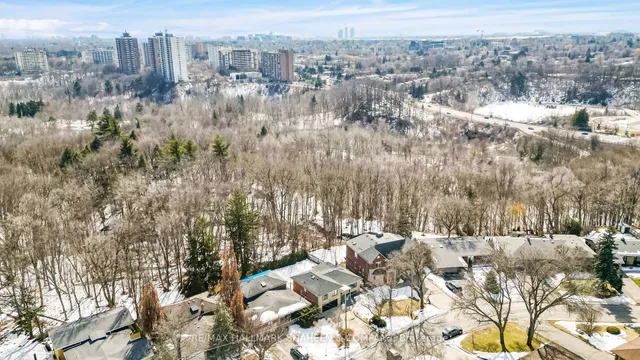 Additional image 7 of 27 Christine Cres