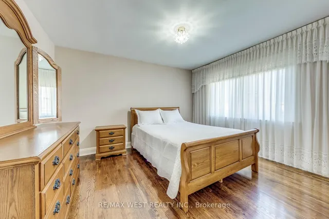 Additional image 19 of 66 Prince Charles Dr