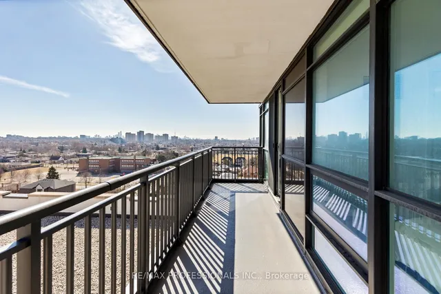 Additional image 19 of 800 Lawrence Ave Unit 1014