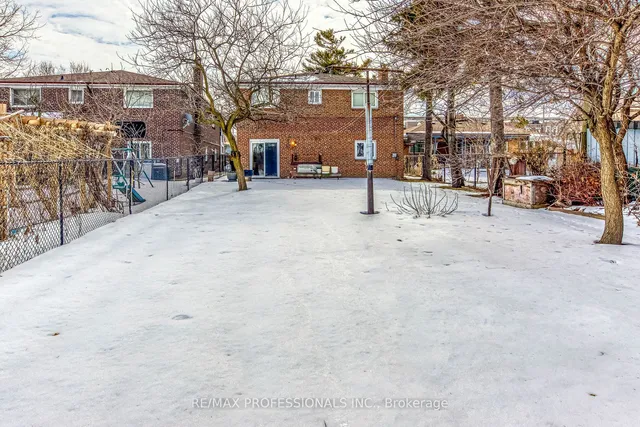 Additional image 37 of 2314 Sheppard Ave