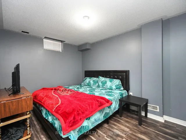 Additional image 42 of 33 Alice Spring Cres