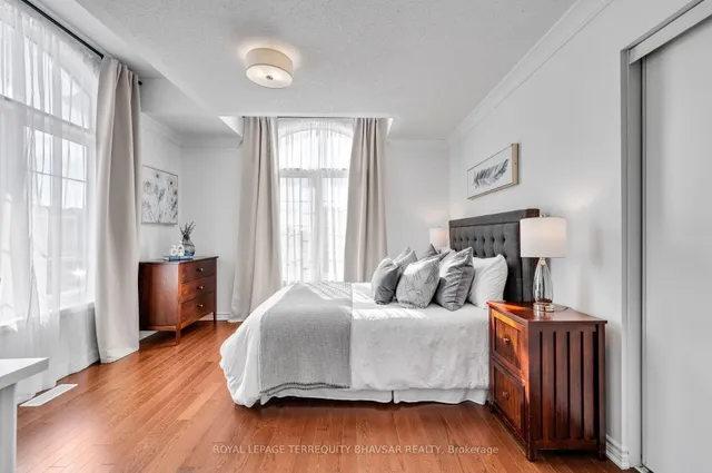 Additional image 41 of 533 Kennedy Circ