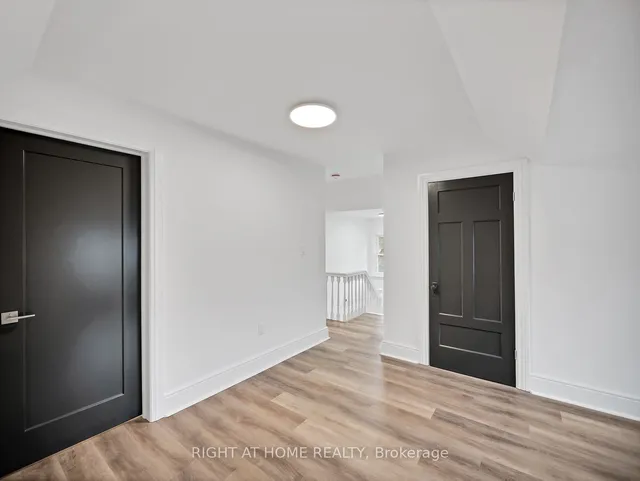 Additional image 36 of 132 Holton Ave