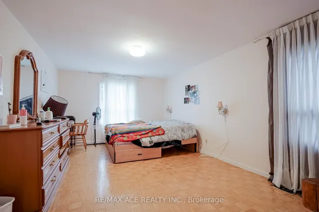 Additional image 23 of 28 Wilkins Dr