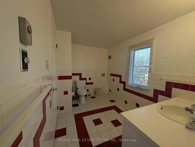 Additional image 18 of 8 Neyer St