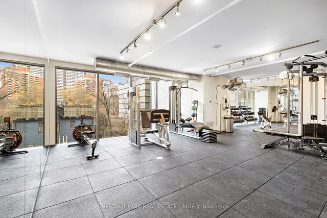 Additional image 18 of 285 Mutual St Unit 1705