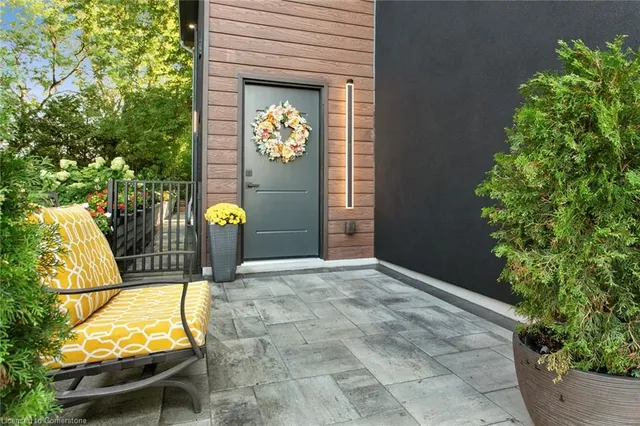 Additional image 2 of 21 Toynbee Terr