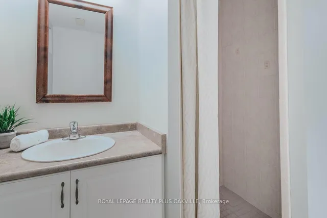 Additional image 18 of 16 Grayrocks Ave