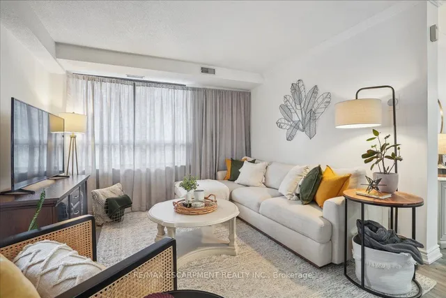 Additional image 5 of 432 Main St Unit 504