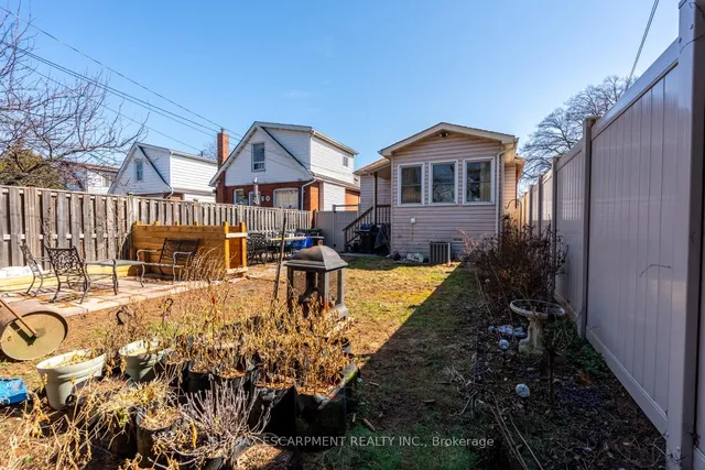 Additional image 30 of 45 Barons Ave