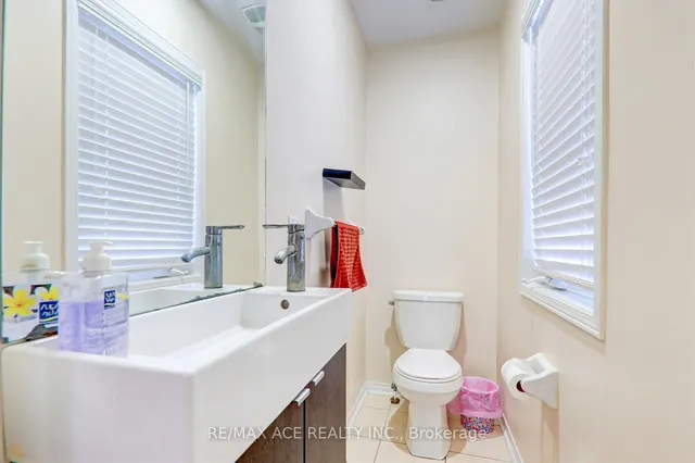 Additional image 13 of 27 Tillinghast Lane