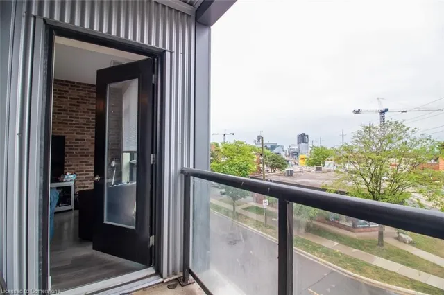 Additional image 21 of 690 King St Unit 309