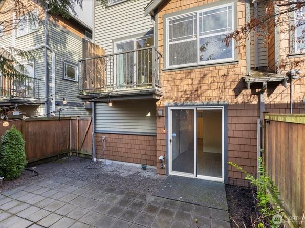 8355 11th Avenue NW UNIT B, Seattle, WA 98117
