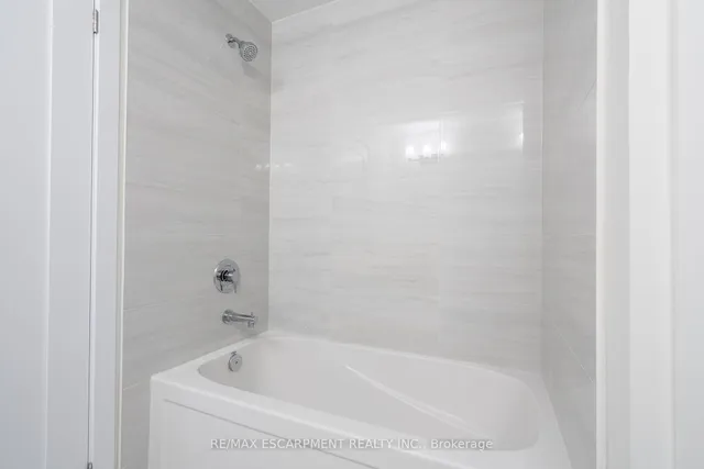 Additional image 30 of 239 Lormont Blvd