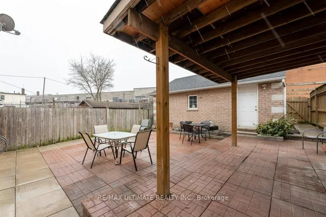 Additional image 40 of 1496 Keele St