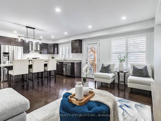 Additional image 9 of 13 Quasar St