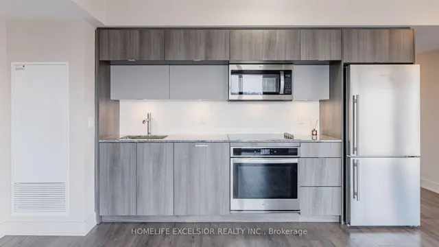 Additional image 5 of 575 Bloor St Unit 803